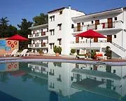 מלון דירות Lake Studios 2*