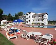 Lake Studios 2* كوكونارييس