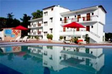 Apart Otel Lake Studios Koukounaries